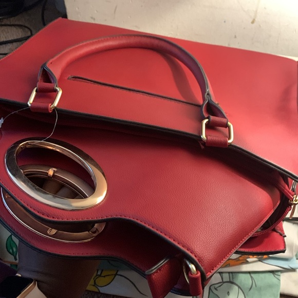 Vegan leather 4 piece red bag - Picture 4 of 5